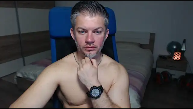 Snapshot of RobbyShawz chatting on 22, 3, 2025 RobbyShawz online show from 22, 3, 2025
