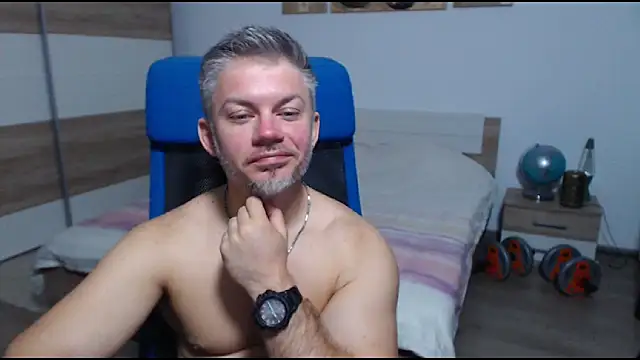 Snapshot of RobbyShawz chatting on 23, 9, 2025 RobbyShawz online show from 23, 9, 2025