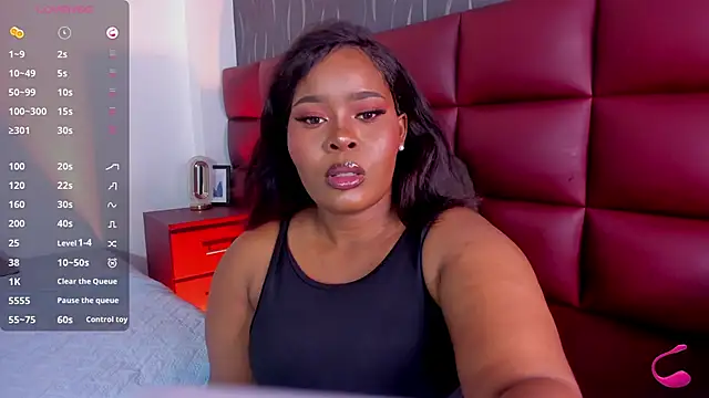 Snapshot of Rianamanson chatting on 4, 10, 2025 Rianamanson online show from 4, 10, 2025