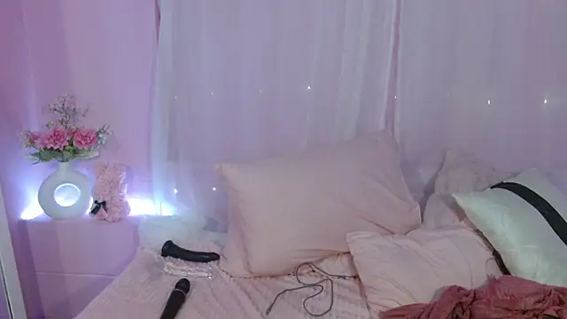 Sweetcristin online show from 7, 6, 2026