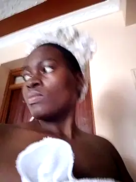 Snapshot of _cutemelania chatting on 8, 2, 2025 cutemelania online show from 8, 2, 2025