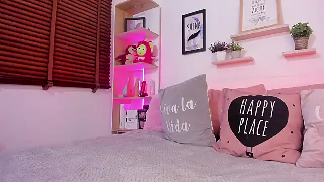 Nata Villalobos online show from 27, 3, 2026