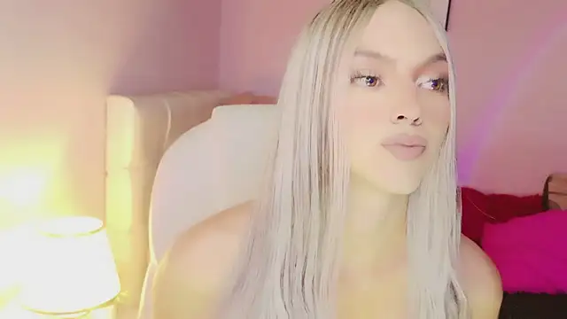 Snapshot of EvaEvangeline chatting on 19, 10, 2025 EvaEvangeline online show from 19, 10, 2025