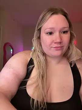 PiggyRose online show from 1, 2, 2025