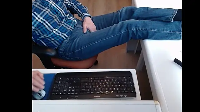 Snapshot of dutchpornking chatting on 18, 2, 2025 dutchpornking online show from 18, 2, 2025