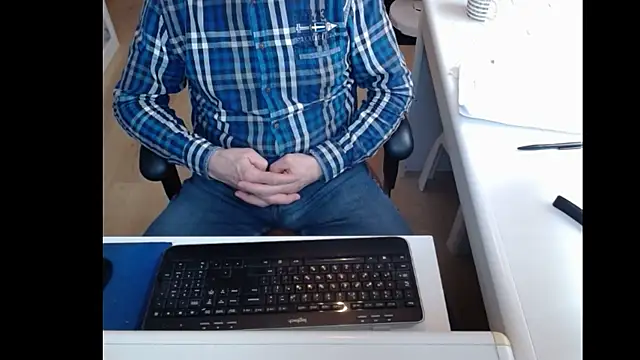 Snapshot of dutchpornking chatting on 21, 2, 2025 dutchpornking online show from 21, 2, 2025