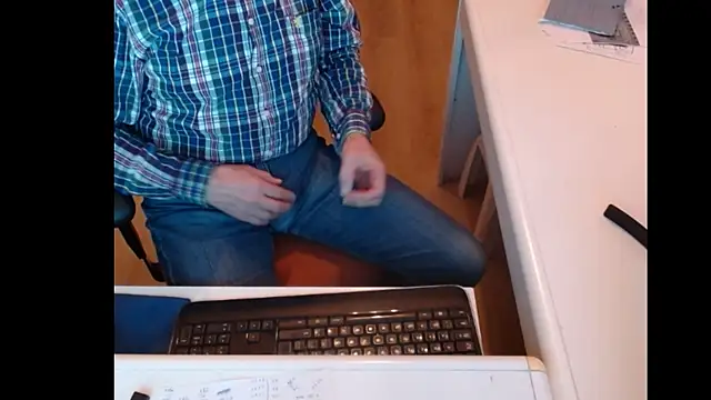 Snapshot of dutchpornking chatting on 11, 3, 2025 dutchpornking online show from 11, 3, 2025