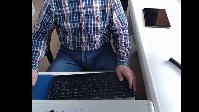 Snapshot of dutchpornking chatting on 12, 3, 2025 dutchpornking online show from 12, 3, 2025