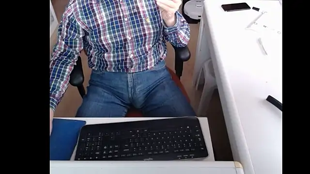 Snapshot of dutchpornking chatting on 14, 3, 2025 dutchpornking online show from 14, 3, 2025