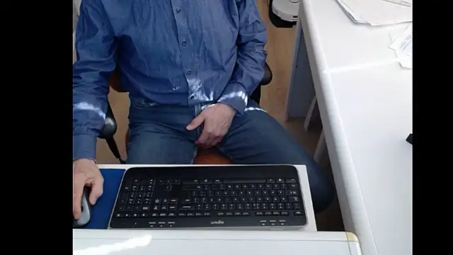 Snapshot of dutchpornking chatting on 18, 3, 2025 dutchpornking online show from 18, 3, 2025