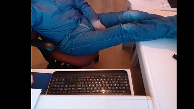 Snapshot of dutchpornking chatting on 21, 3, 2025 dutchpornking online show from 21, 3, 2025