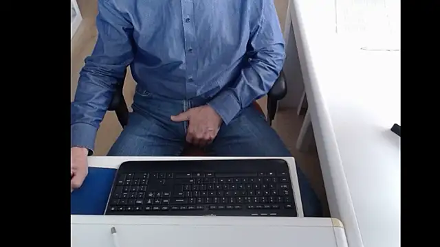 Snapshot of dutchpornking chatting on 22, 3, 2025 dutchpornking online show from 22, 3, 2025