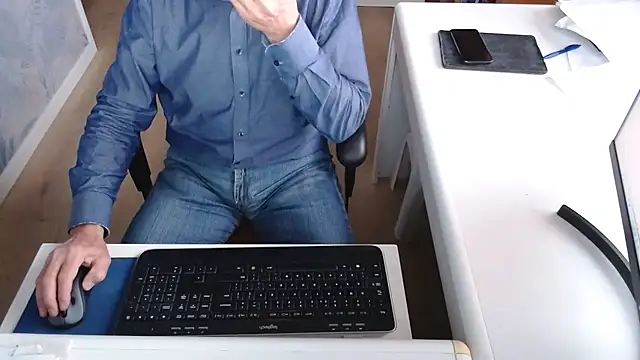 Snapshot of dutchpornking chatting on 6, 10, 2025 dutchpornking online show from 6, 10, 2025