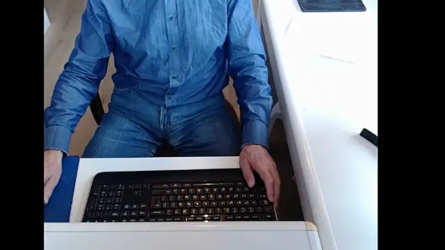 Snapshot of dutchpornking chatting on 14, 10, 2025 dutchpornking online show from 14, 10, 2025