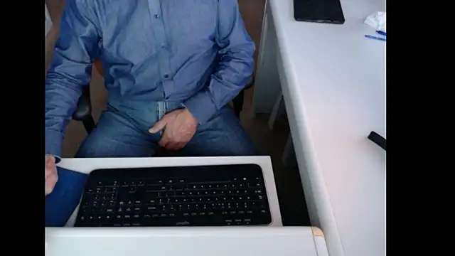 Snapshot of dutchpornking chatting on 20, 10, 2025 dutchpornking online show from 20, 10, 2025