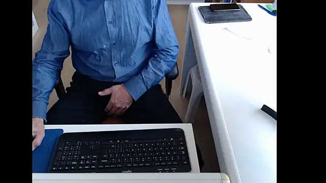 Snapshot of dutchpornking chatting on 7, 11, 2025 dutchpornking online show from 7, 11, 2025