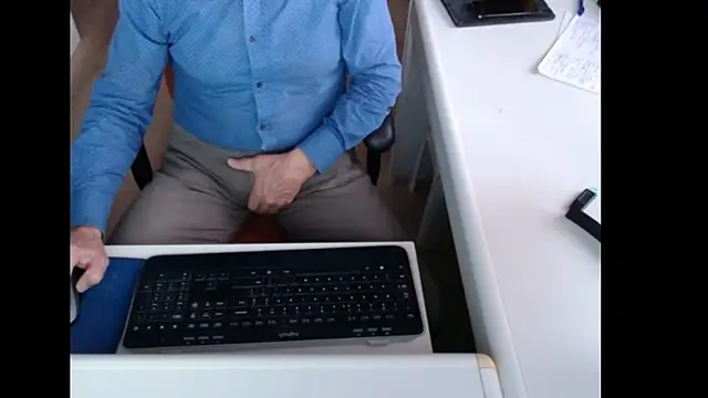 Snapshot of dutchpornking chatting on 15, 11, 2025 dutchpornking online show from 15, 11, 2025