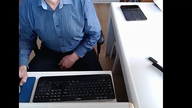 Snapshot of dutchpornking chatting on 21, 11, 2025 dutchpornking online show from 21, 11, 2025