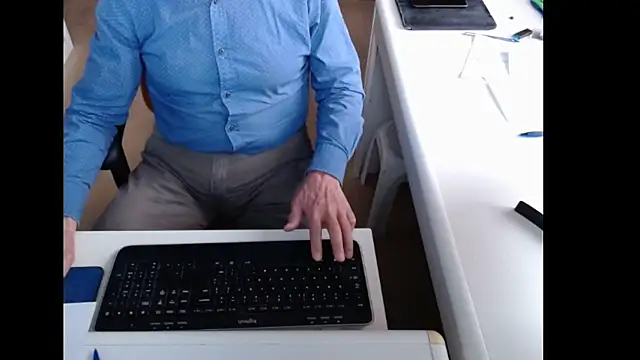 Snapshot of dutchpornking chatting on 4, 12, 2025 dutchpornking online show from 4, 12, 2025