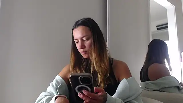 KaylaHosk online show from 11, 3, 2026