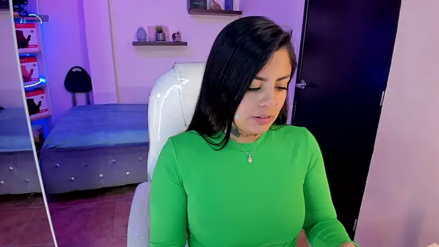 Catalinaa martinez online show from 29, 12, 2024