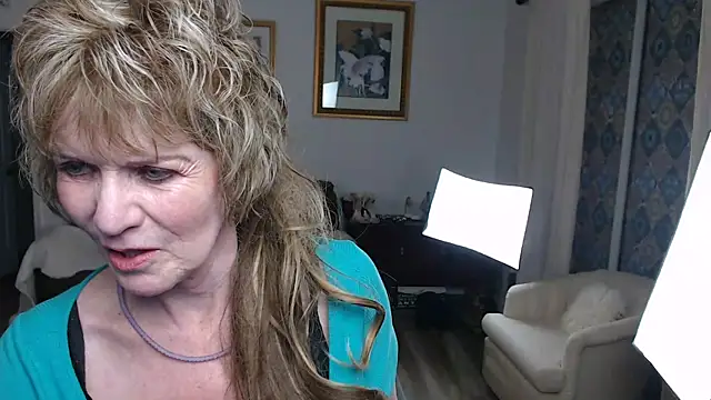 Snapshot of SindeeDix chatting on 26, 2, 2025 SindeeDix online show from 26, 2, 2025