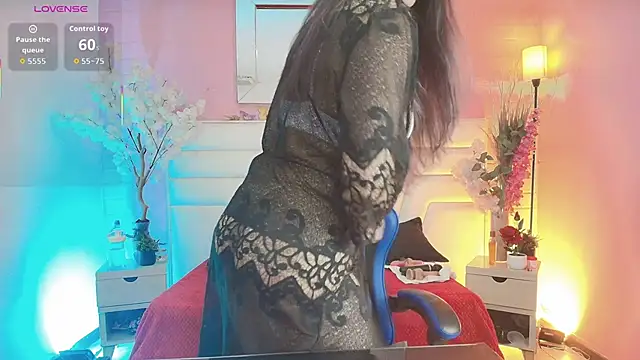 Snapshot of moxa_hot chatting on 25, 5, 2026 moxa hot online show from 25, 5, 2026