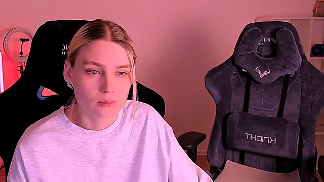 hotblonds online show from 13, 12, 2024