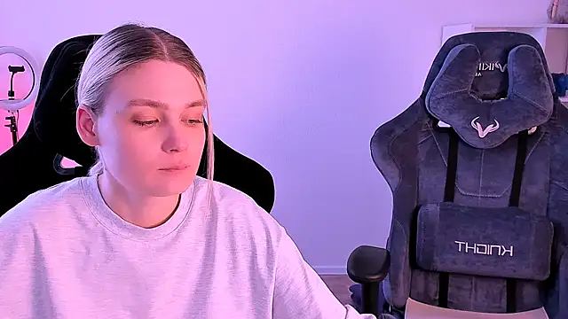 hotblonds online show from 13, 12, 2024