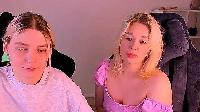 hotblonds online show from 20, 12, 2024