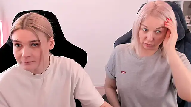 hotblonds online show from 21, 3, 2025