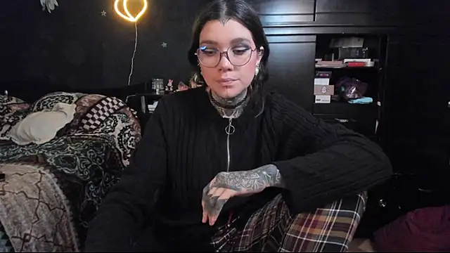 Snapshot of Lilmarieee chatting on 14, 3, 2025 Lilmarieee online show from 14, 3, 2025