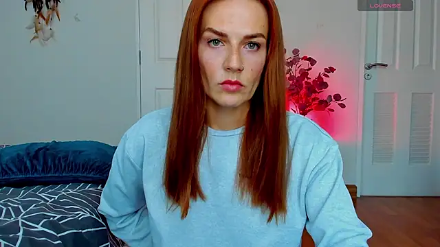 BritneyHall online show from 26, 2, 2025