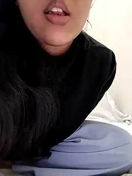 Annerae online show from 18, 3, 2025