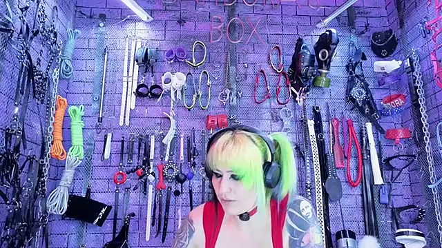 PANDORANEZZ online show from 28, 6, 2026