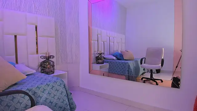 Snapshot of Meghan_stonne_ chatting on 8, 2, 2026 Meghan stonne online show from 8, 2, 2026