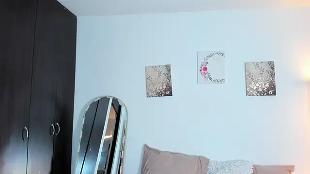 SarahCinnamon- online show from 24, 3, 2026