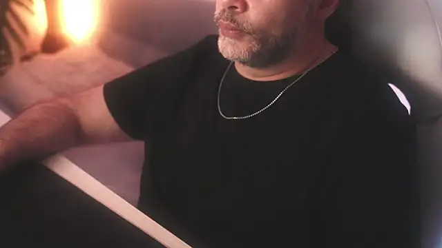 Snapshot of Sanders_White chatting on 3, 3, 2025 Sanders White online show from 3, 3, 2025