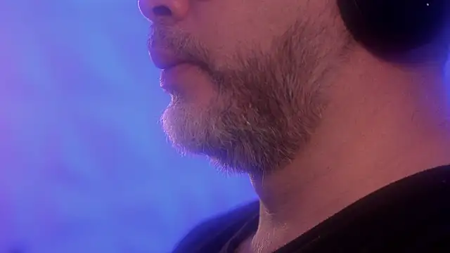 Snapshot of Sanders_White chatting on 31, 10, 2025 Sanders White online show from 31, 10, 2025