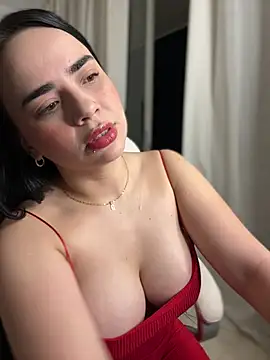 Snapshot of GeorginaJones chatting on 2, 2, 2025 GeorginaJones online show from 2, 2, 2025