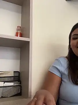 Lia sexx online show from 18, 2, 2026