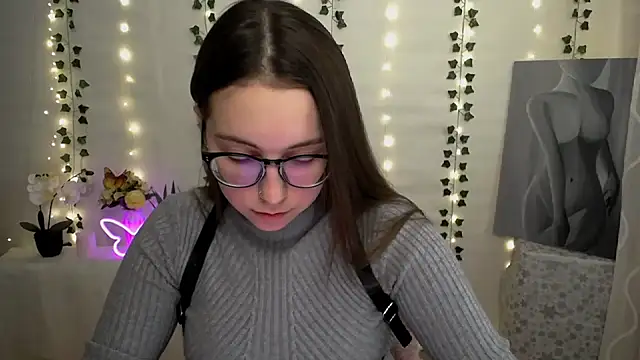 Snapshot of SweetPrincess_ chatting on 3, 3, 2025 SweetPrincess online show from 3, 3, 2025