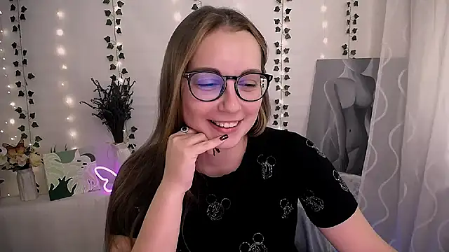 Snapshot of SweetPrincess_ chatting on 15, 9, 2025 SweetPrincess online show from 15, 9, 2025