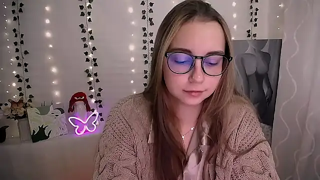 Snapshot of SweetPrincess_ chatting on 4, 10, 2025 SweetPrincess online show from 4, 10, 2025