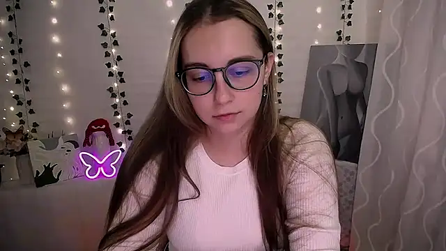 Snapshot of SweetPrincess_ chatting on 17, 10, 2025 SweetPrincess online show from 17, 10, 2025