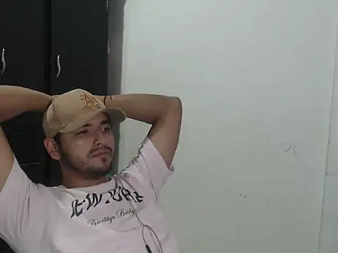 Snapshot of kylian_07 chatting on 6, 11, 2025 kylian 07 online show from 6, 11, 2025