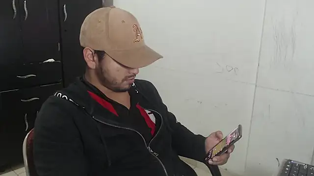 Snapshot of kylian_07 chatting on 7, 11, 2025 kylian 07 online show from 7, 11, 2025