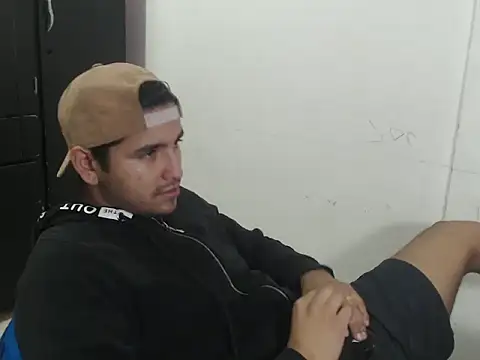 Snapshot of kylian_07 chatting on 14, 11, 2025 kylian 07 online show from 14, 11, 2025