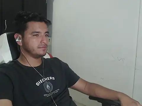 Snapshot of kylian_07 chatting on 16, 12, 2025 kylian 07 online show from 16, 12, 2025