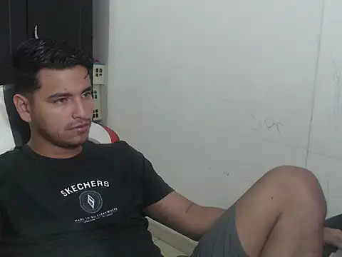 Snapshot of kylian_07 chatting on 6, 1, 2026 kylian 07 online show from 6, 1, 2026